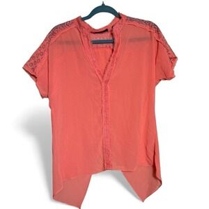 BKE Red Lace Trim Blouse Womens Large Coral Excellent Split Back Ethereal Top